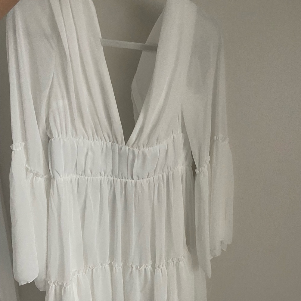 White plunge cut dress NWT